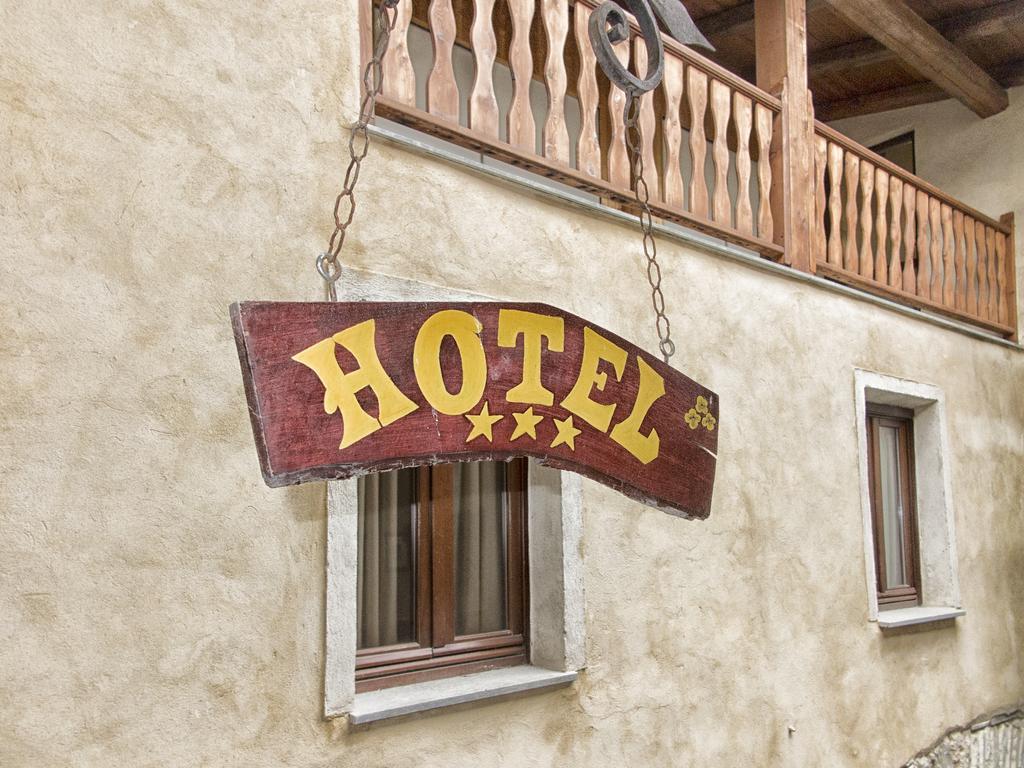 Hotel Chez Toi Oulx Exterior photo